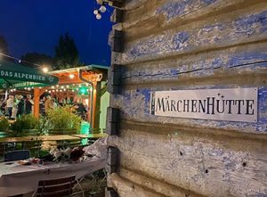 Freies Tanzen - Standard/ Latein in den Spaeth'schen Baumschulen